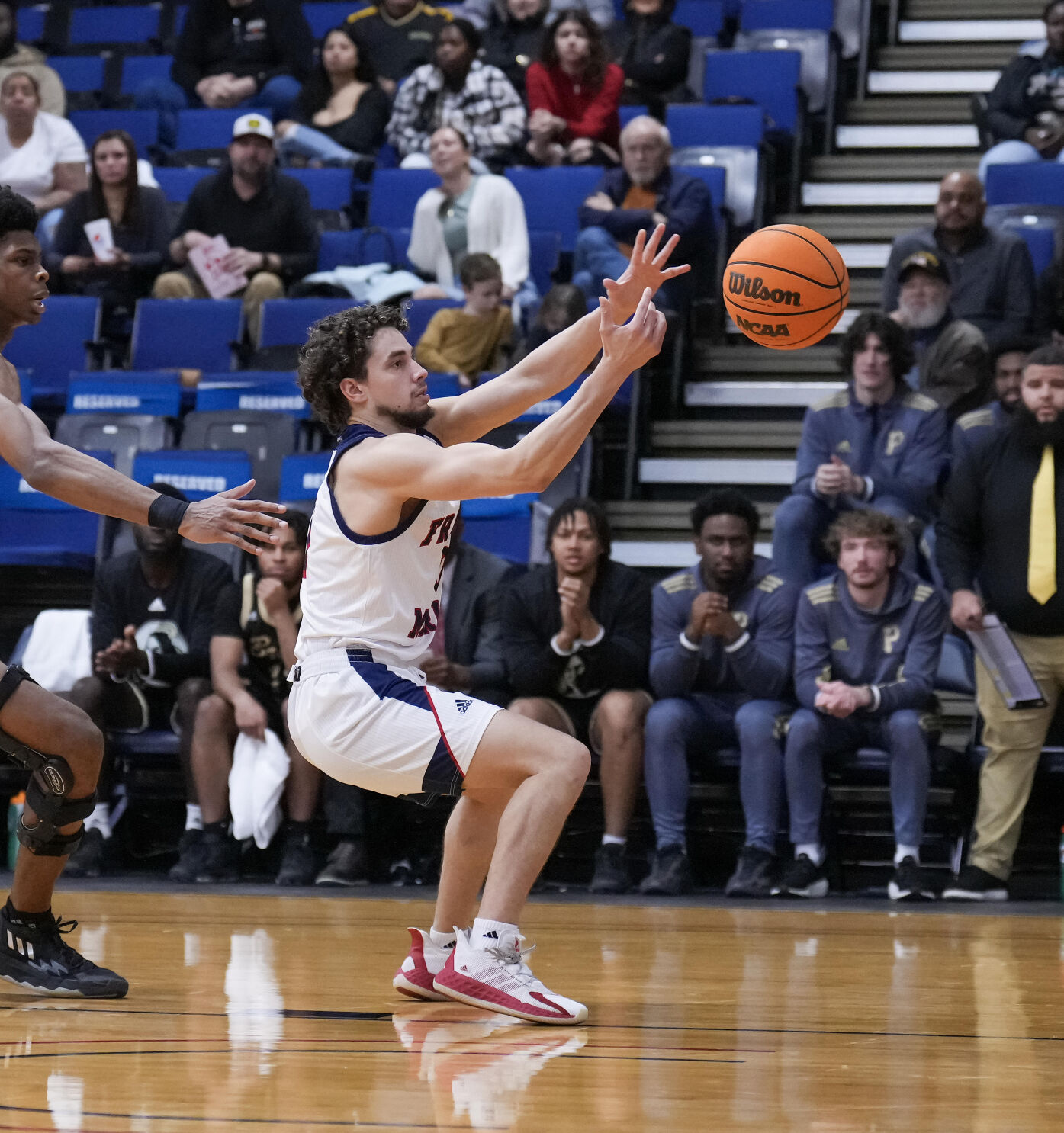 2023DLY0879FMU-UNCP230121.jpg